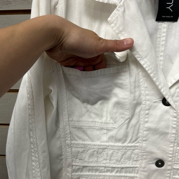 White Utility Button-Front Jacket with Patch Pockets - Picture 7 of 11